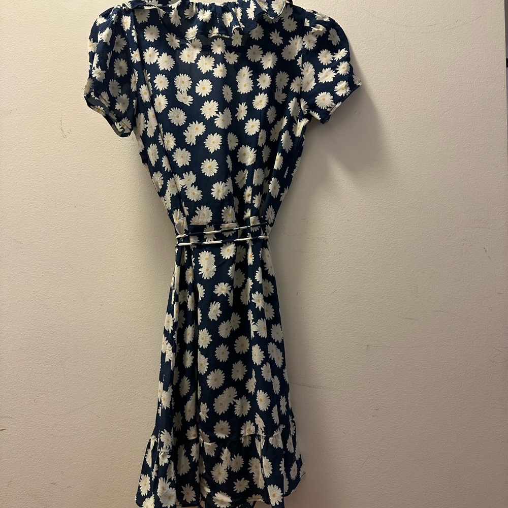 Réalisation Par The Valentina Short Sleeve Wrap Dress in Daisy | Size XS NEW - Picture 6 of 6